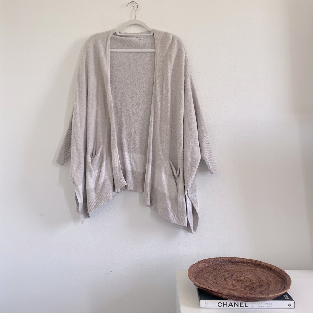 $118 Women’s Barefoot Dream Cliffside Wrap Cozy Chic Lite Two Tone Sweater